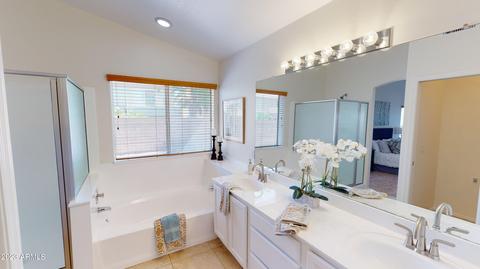 4305 E Graythorn Ave, Phoenix, AZ 85044 photo 11