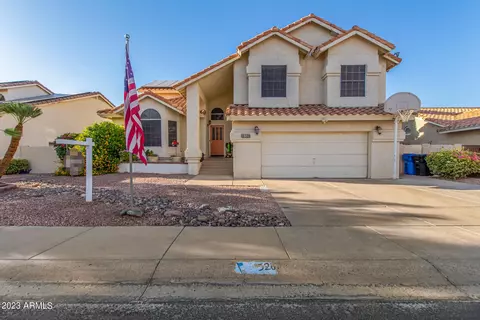 526 W Comstock Dr, Gilbert, AZ 85233