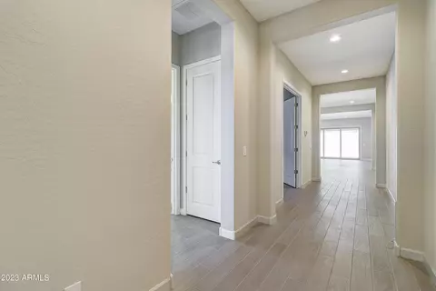 6040 E Lone Cactus Dr, Phoenix, AZ 85054 photo 5
