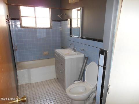 4318 E Cheery Lynn Rd, Phoenix, AZ 85018 photo 5