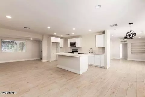1616 E 1st Pl, Mesa, AZ 85203 photo 2