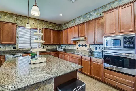 2405 E Charlotte Dr, Phoenix, AZ 85024 photo 11