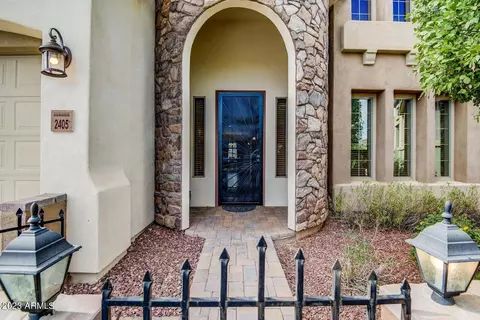 2405 E Charlotte Dr, Phoenix, AZ 85024 photo 3