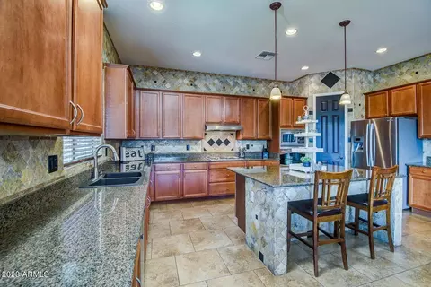 2405 E Charlotte Dr, Phoenix, AZ 85024 photo 9