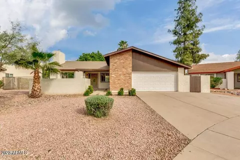 1745 S Rogers Cir, Mesa, AZ 85202