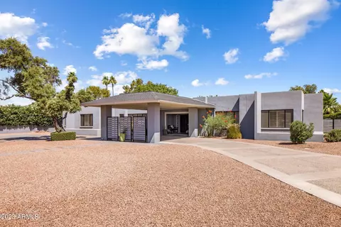 302 W Baltusrol Cir, Phoenix, AZ 85023