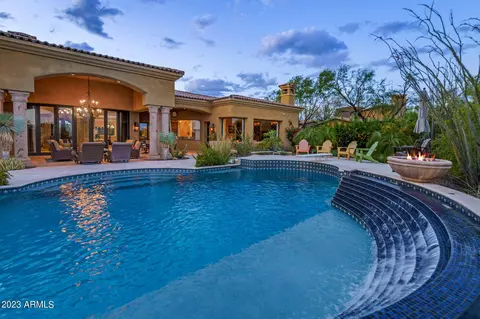 8121 E Fledgling Dr, Scottsdale, AZ 85255