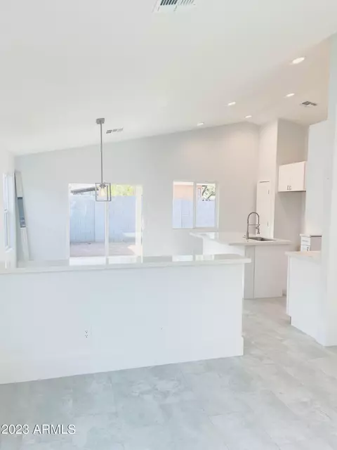 2130 E Pierce St, Phoenix, AZ 85006 photo 8