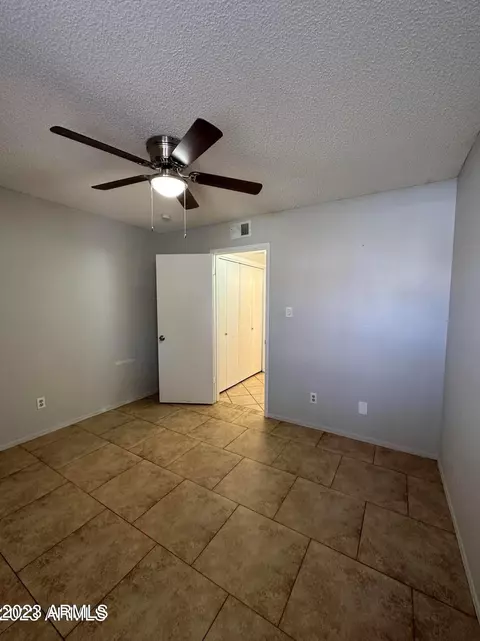 5757 W Eugie Ave W #1019, Glendale, AZ 85304 photo 2