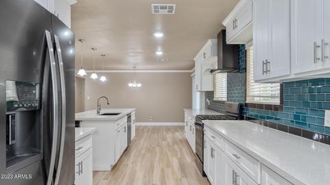 2829 E Mercer Ln, Phoenix, AZ 85028 photo 3