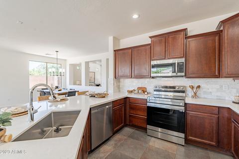 1907 S Colt Dr, Gilbert, AZ 85295 photo 13