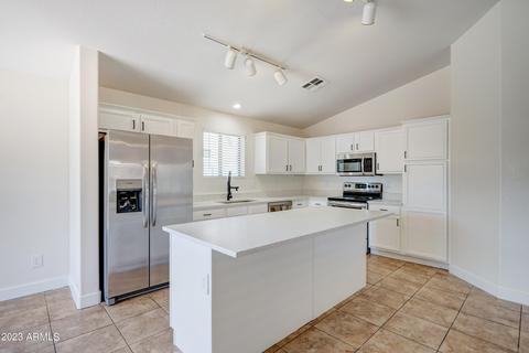 7337 W Desert Ln, Laveen, AZ 85339