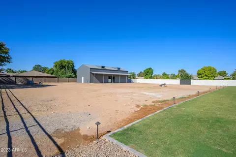 Exterior - 2021 S 140th St, Gilbert, AZ 85295 photo 14 of 23