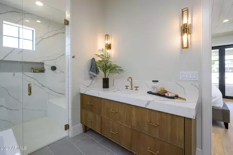 Bath - 2021 S 140th St, Gilbert, AZ 85295 photo 6 of 17