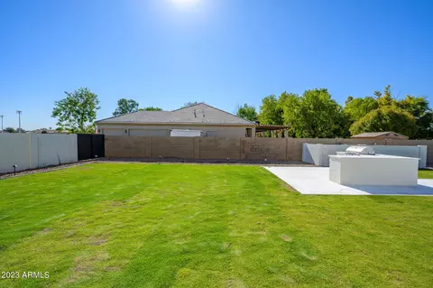 Exterior - 2021 S 140th St, Gilbert, AZ 85295 photo 21 of 23