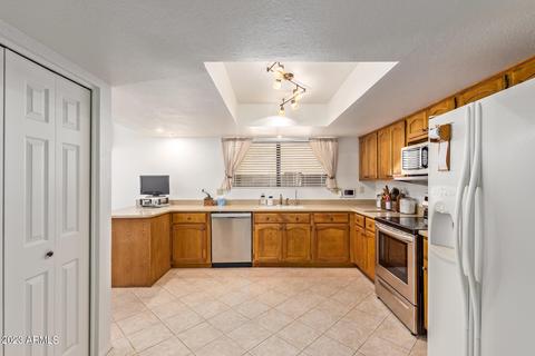 210 E Tremaine Ave, Gilbert, AZ 85234 photo 9