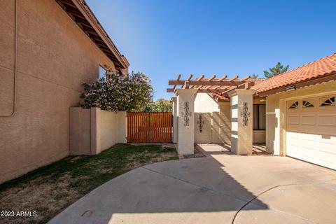 210 E Tremaine Ave, Gilbert, AZ 85234 photo 4