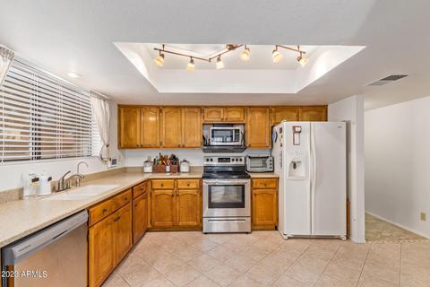 210 E Tremaine Ave, Gilbert, AZ 85234 photo 10