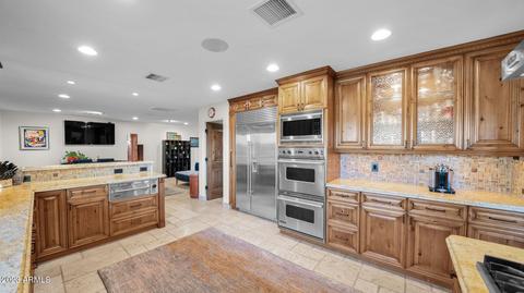 2468 E Claire Dr, Phoenix, AZ 85032 photo 15