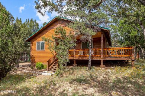 2923 Breezy Pine Dr, Overgaard, AZ 85933