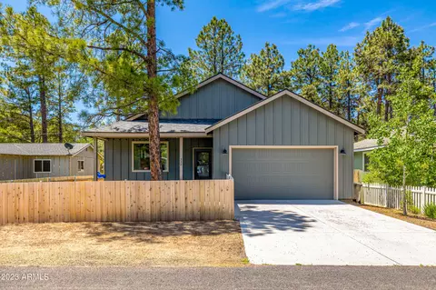 332 E Cherokee Rd, Flagstaff, AZ 86005