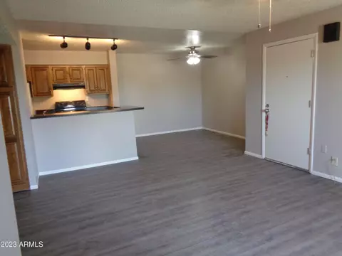 8055 E Thomas Rd #M106, Scottsdale, AZ 85251