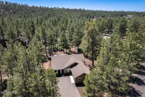 725 E Meadow View Rd, Munds Park, AZ 86017