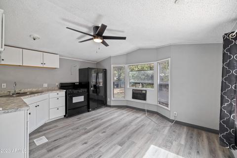 2977 Hunters Rd, Overgaard, AZ 85933 photo 8