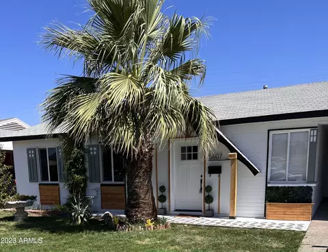5807 W Cheery Lynn Rd, Phoenix, AZ 85031