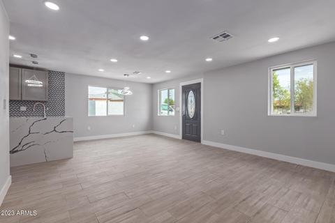 6438 W Fairmount Ave, Phoenix, AZ 85033 photo 6