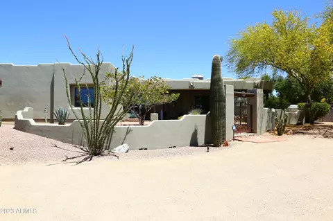 922 E Shawna Ct, Phoenix, AZ 85086 photo 4