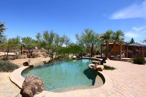 922 E Shawna Ct, Phoenix, AZ 85086 photo 12