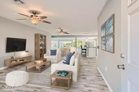 9935 W Concho Cir, Sun City, AZ 85373