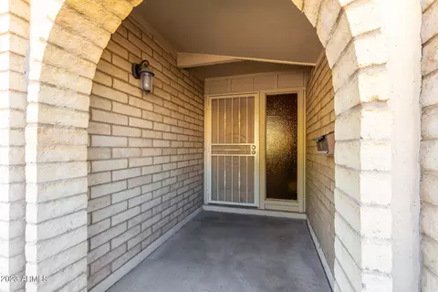 4716 S River Dr, Tempe, AZ 85282 photo 16