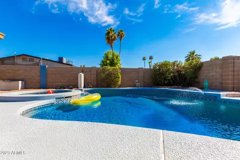4716 S River Dr, Tempe, AZ 85282