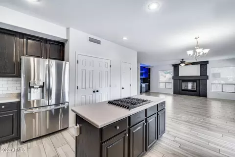4425 E Robin Ln, Phoenix, AZ 85050 photo 33