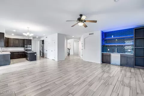 4425 E Robin Ln, Phoenix, AZ 85050 photo 27