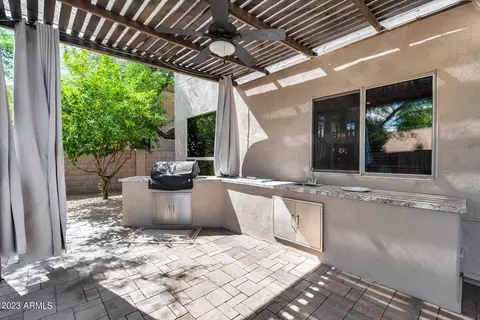 4425 E Robin Ln, Phoenix, AZ 85050 photo 53
