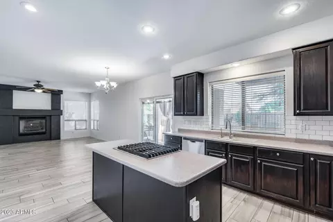 4425 E Robin Ln, Phoenix, AZ 85050 photo 32