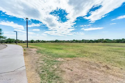 4425 E Robin Ln, Phoenix, AZ 85050 photo 64
