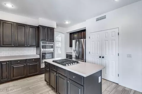 4425 E Robin Ln, Phoenix, AZ 85050 photo 30