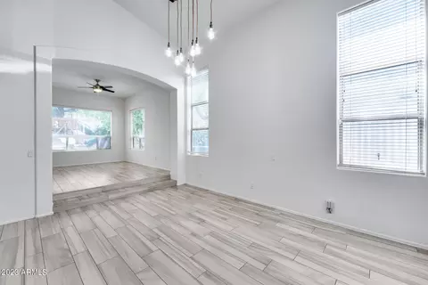 4425 E Robin Ln, Phoenix, AZ 85050 photo 19