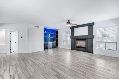4425 E Robin Ln, Phoenix, AZ 85050 photo 29