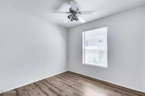 4425 E Robin Ln, Phoenix, AZ 85050 photo 15