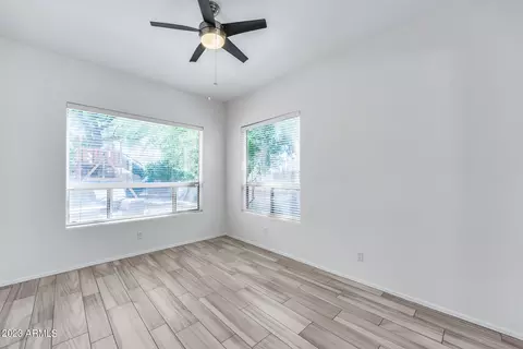 4425 E Robin Ln, Phoenix, AZ 85050 photo 21