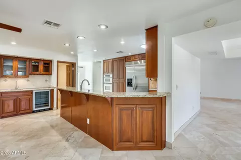 802 E Beck Ln, Phoenix, AZ 85022 photo 11