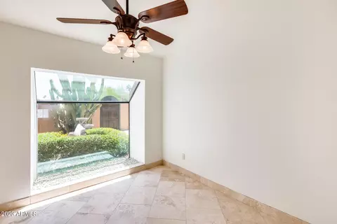802 E Beck Ln, Phoenix, AZ 85022 photo 6
