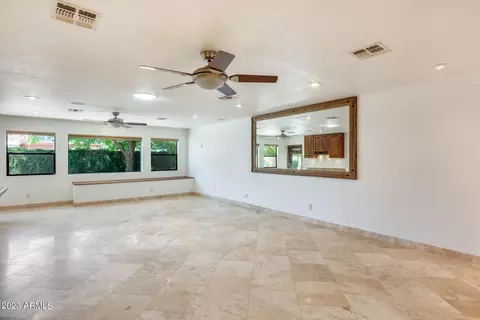 802 E Beck Ln, Phoenix, AZ 85022 photo 13