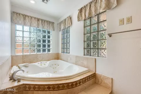 802 E Beck Ln, Phoenix, AZ 85022 photo 16