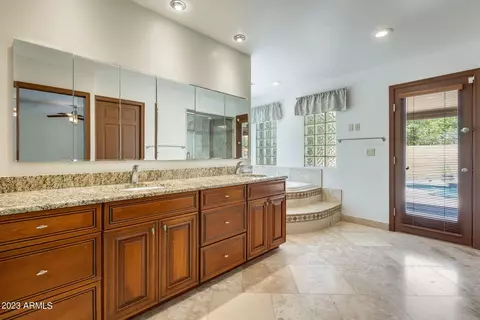 802 E Beck Ln, Phoenix, AZ 85022 photo 15
